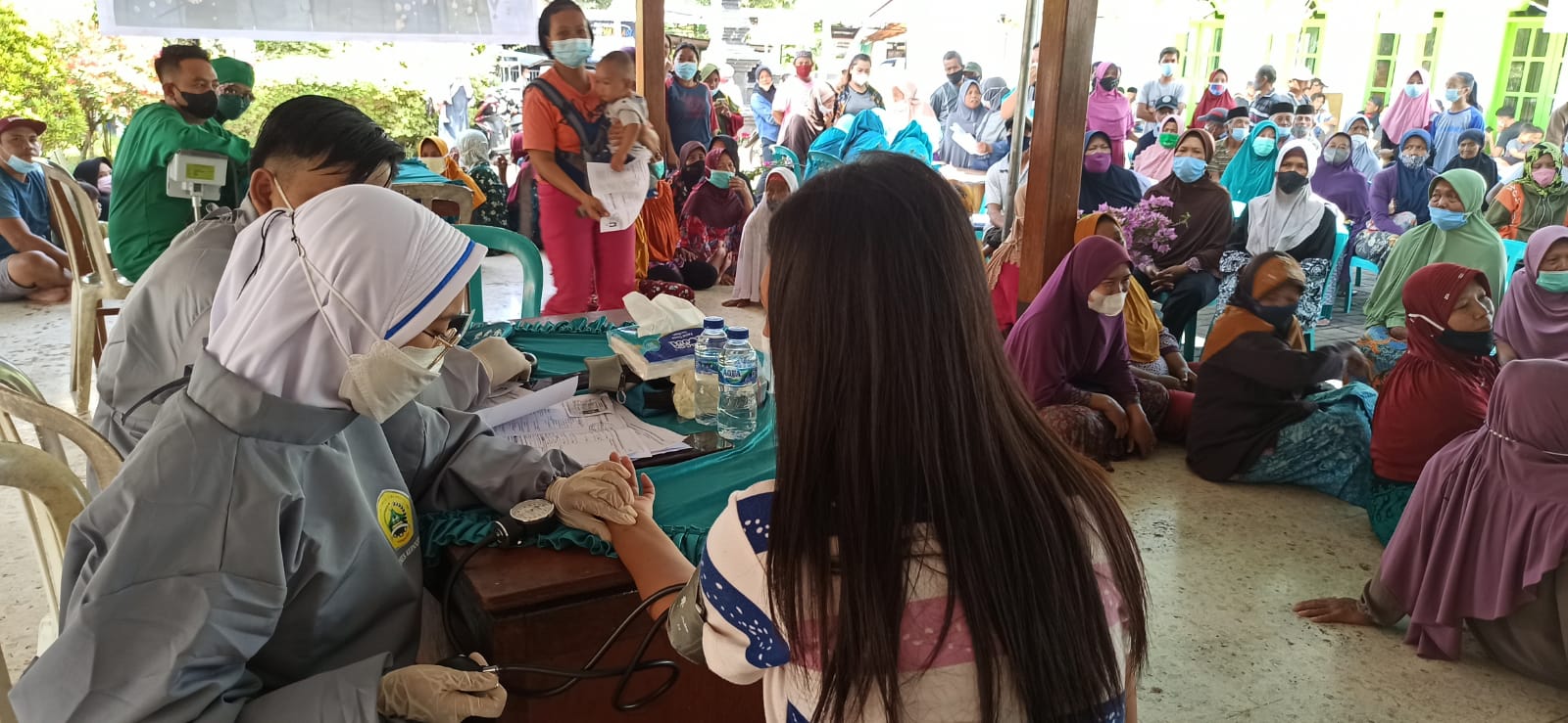 Vaksinasi di Sumber Wangi (1)